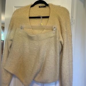 Nasty Gal fuzzy set in yellow. Size medium.